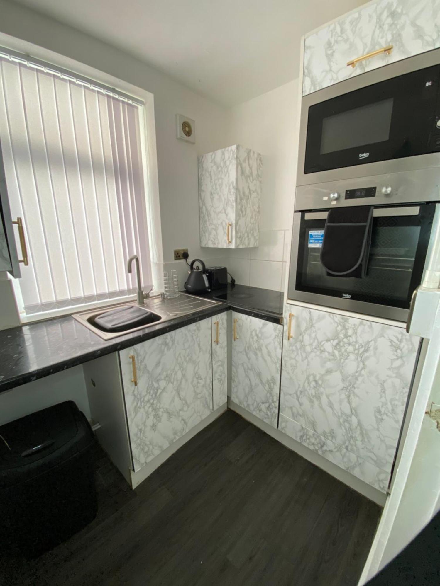 Aquarius Apartment - Sea View - Sleeps Seven Blackpool Zewnętrze zdjęcie
