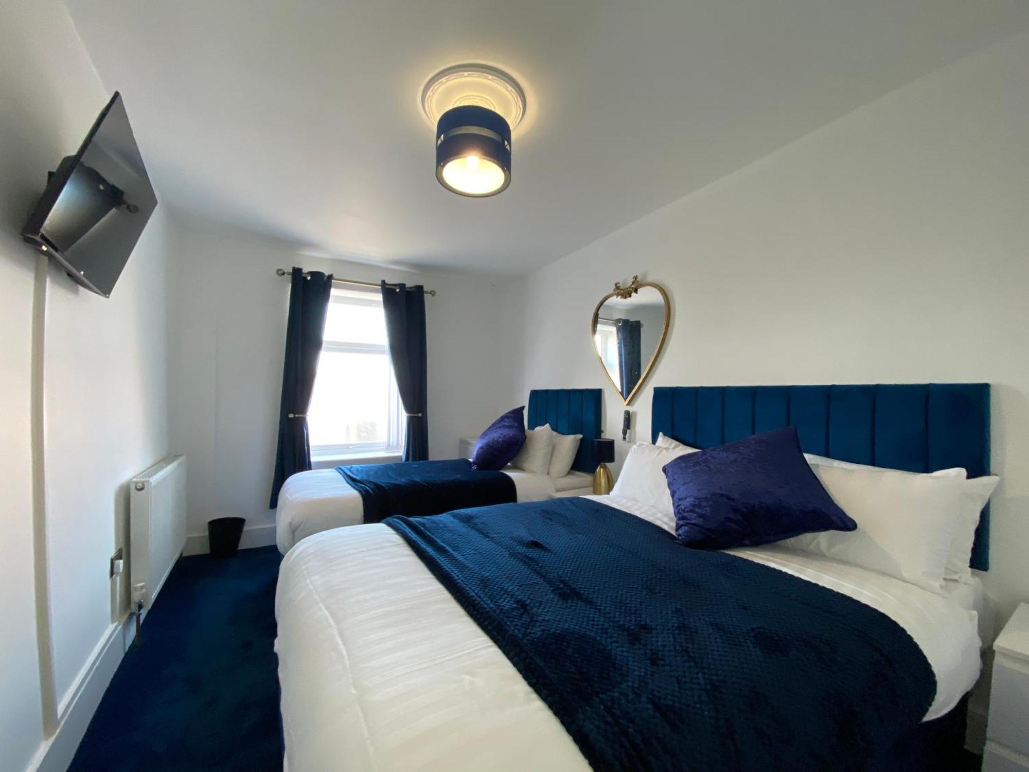 Aquarius Apartment - Sea View - Sleeps Seven Blackpool Zewnętrze zdjęcie